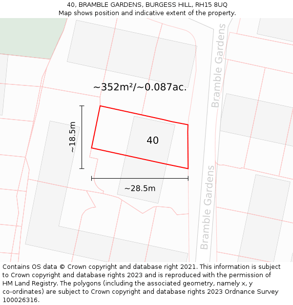 40, BRAMBLE GARDENS, BURGESS HILL, RH15 8UQ: Plot and title map