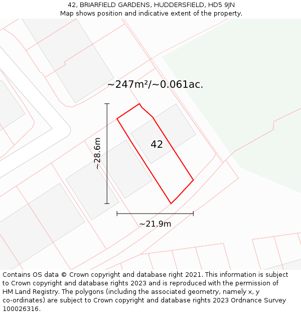 42, BRIARFIELD GARDENS, HUDDERSFIELD, HD5 9JN: Plot and title map