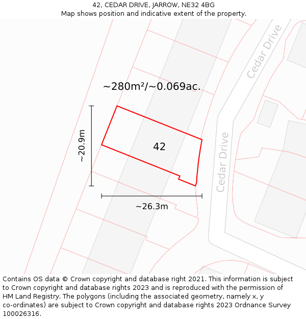 42, CEDAR DRIVE, JARROW, NE32 4BG: Plot and title map