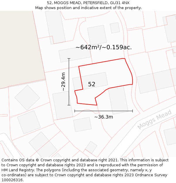 52, MOGGS MEAD, PETERSFIELD, GU31 4NX: Plot and title map