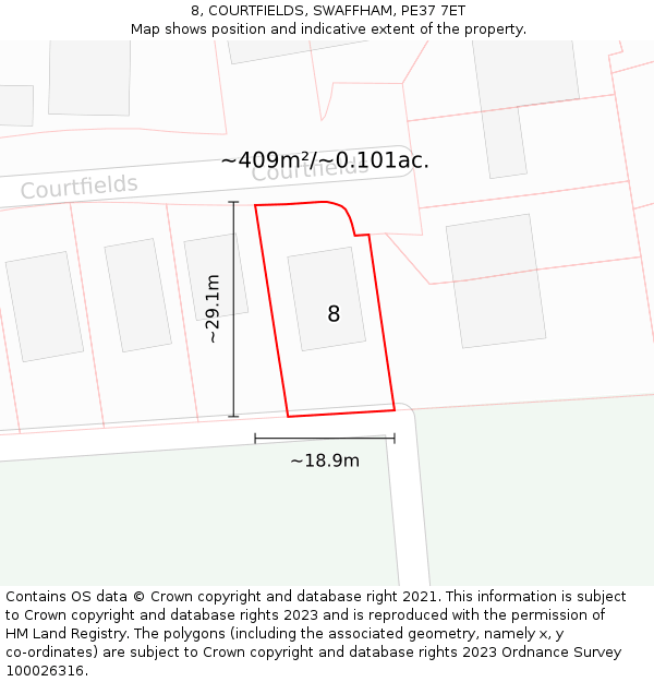 8, COURTFIELDS, SWAFFHAM, PE37 7ET: Plot and title map