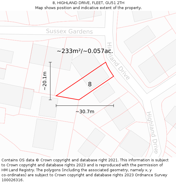 8, HIGHLAND DRIVE, FLEET, GU51 2TH: Plot and title map