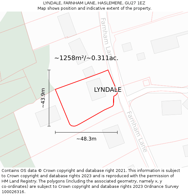 LYNDALE, FARNHAM LANE, HASLEMERE, GU27 1EZ: Plot and title map