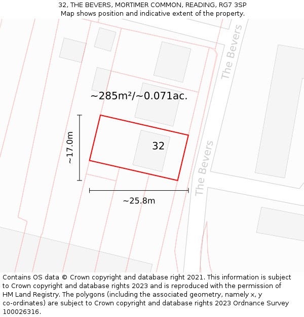 32, THE BEVERS, MORTIMER COMMON, READING, RG7 3SP: Plot and title map