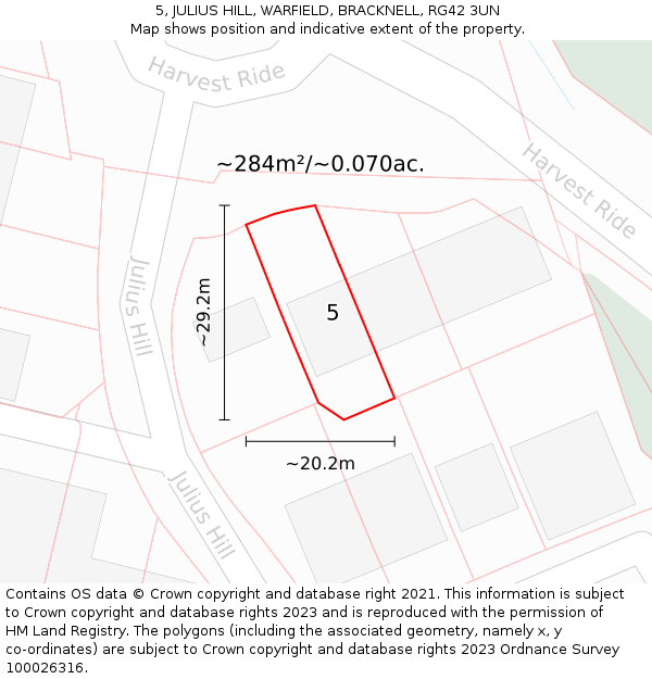 5, JULIUS HILL, WARFIELD, BRACKNELL, RG42 3UN: Plot and title map