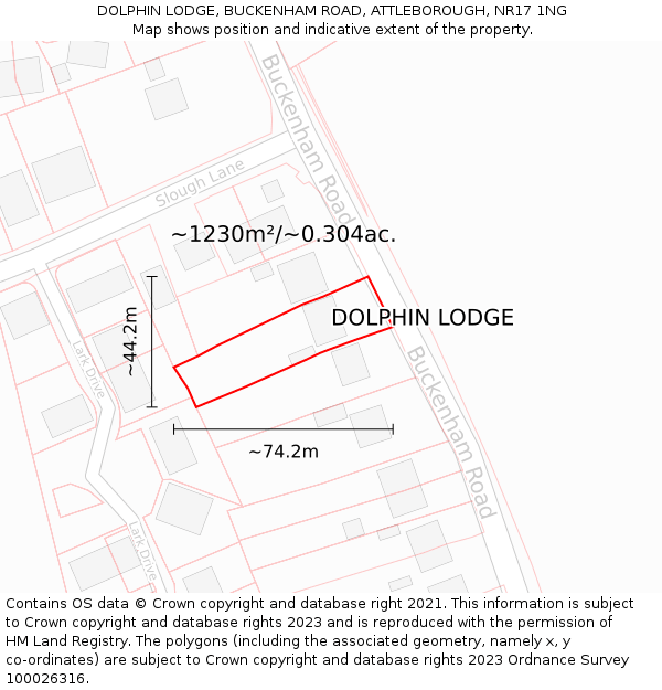 DOLPHIN LODGE, BUCKENHAM ROAD, ATTLEBOROUGH, NR17 1NG: Plot and title map